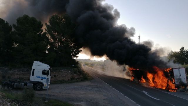 Arde un camión en Calasparra
