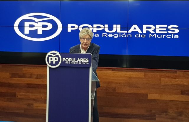 Miralles: 'El PSOE no puede aguantar ni un minuto más a Jesús Navarro como diputado regional'