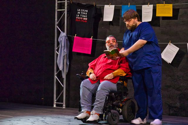 La gira teatral del polifacético Bob Pop aterriza en la programación cultural de Calasparra con ´Hablar no sirve. De nada´, el próximo 27 de noviembre
