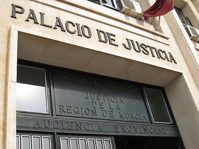 El PSOE huye de la justicia y lo vende como triunfo