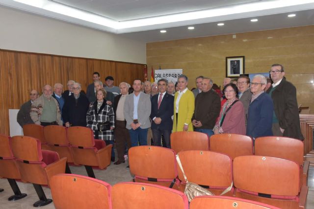 Victorino Martín recoge el premio al mejor ganadero de la temporada 2023 otorgado por la Asociación Taurina 'El Quite'