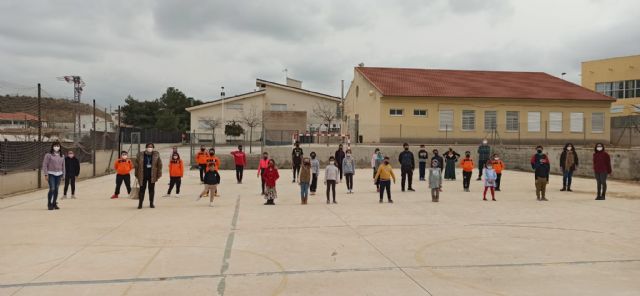 Los alumnos del CRA Río Argos organizan junto al Centro de Hemodonación regional la campaña de donación de sangre 'Para ti es un rato para ellos una vida'