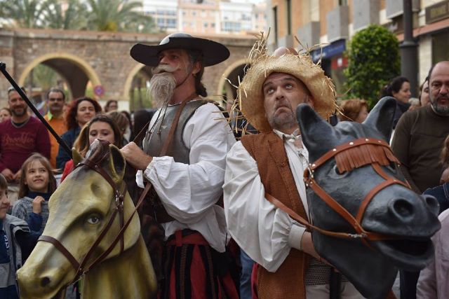 El ingenioso hidalgo don Quijote de la Mancha , regresa a las calles y plaza de la villa de Calasparra
