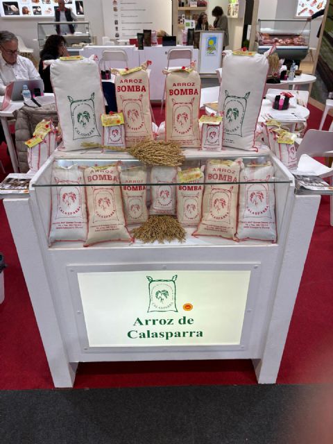 El Ayuntamiento de Calasparra lleva el sabor de su arroz y sus productos locales al Salón Gourmets 2025 en IFEMA Madrid