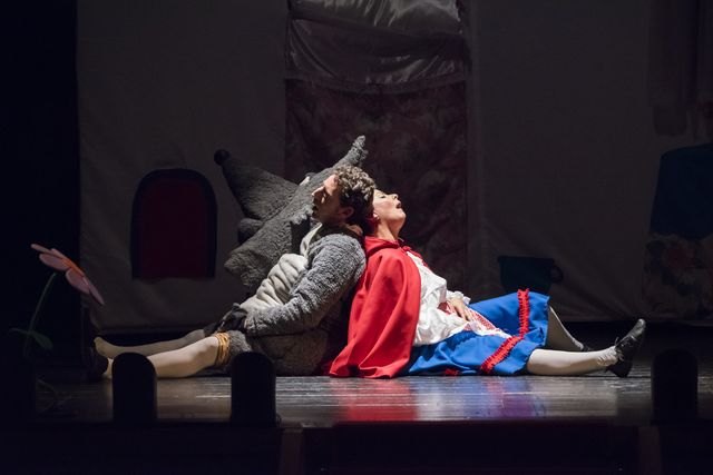 Caperucita Roja, la versión más loca de la historia, llega al escenario del Auditorio Cine Rosales de Calasparra