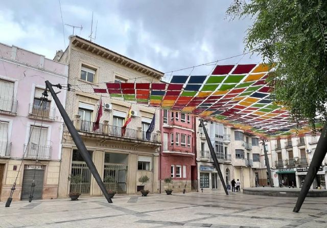 Denuncian el despilfarro de fondos públicos en publicidad inútil