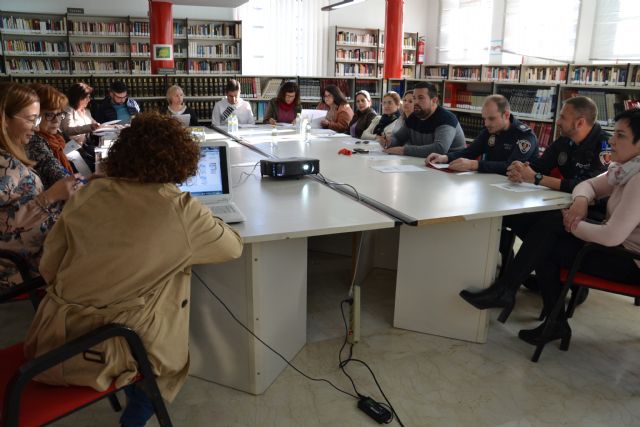 Reunión para la elaboración del Plan Comarcal de Prevención de Drogodependencias y Adicciones de la Mancomunidad de Servicios del Noroeste