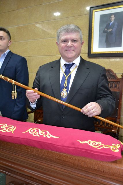 José Vélez Fernández es investido alcalde de Calasparra durante la celebración del pleno extraordinario de Constitución del nuevo Ayuntamiento