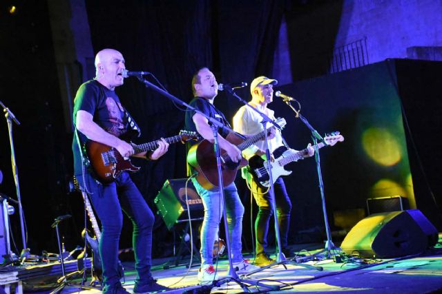 Calasparra inicia su CUERVARROZK con el concierto de PANCHO VARONA & La Banda del Pirata Cojo