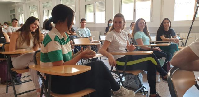 Concluyen en Calasparra las XII Jornadas de ´Una Educación para el siglo XXI´ con la conferencia del neurólogo Salvador Martínez