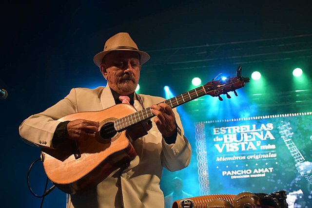 'Estrellas de Buena Vista y más' mantienen viva en Calasparra la autenticidad de la música cubana