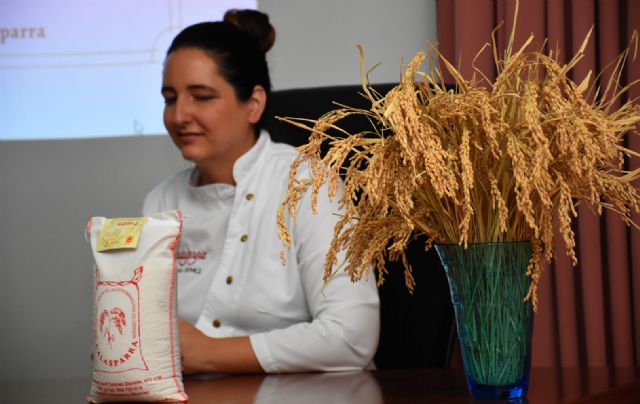 La Estrella Michelín 2020 María Gómez visita el Coto Arrocero de Calasparra
