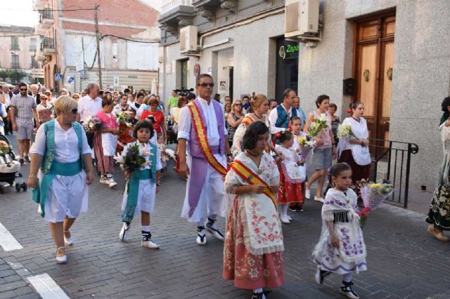 Flores y bailes en honor a San Abdón y San Senén