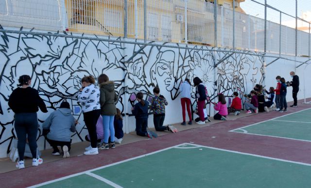 Arte urbano en Calasparra por el 25N
