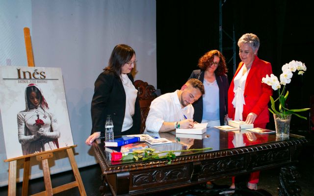 El escritor Antonio Jesús Martínez presenta su nueva novela 'Inés', una mirada contemporánea al mito de Don Juan
