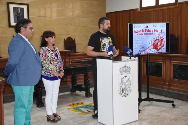 El Ayuntamiento de Calasparra presenta una nueva edición del taller ‘Pulso y Púa. Música tradicional’