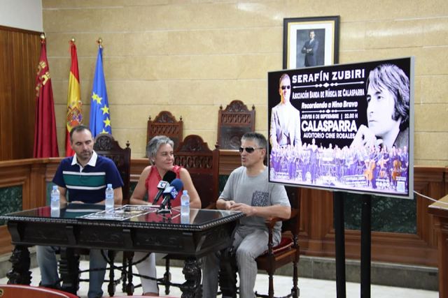 Serafín Zubiri & la asociación banda de música de Calasparra