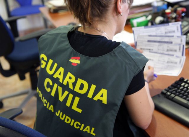 La Guardia Civil desmantela una organización dedicada a la falsificación de recetas médicas