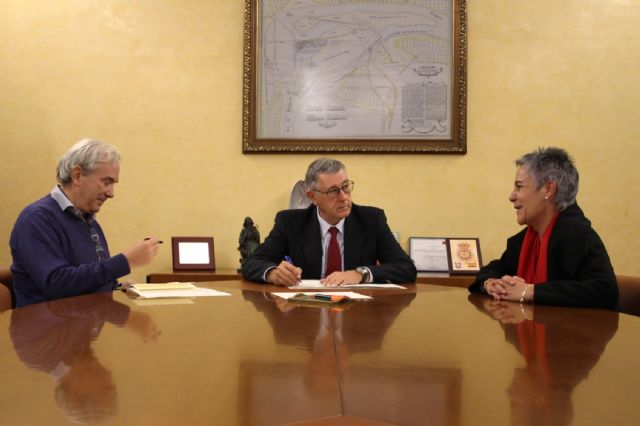 Teresa García mantiene una reunión de trabajo con el presidente de la Confederación Hidrográfica del Segura