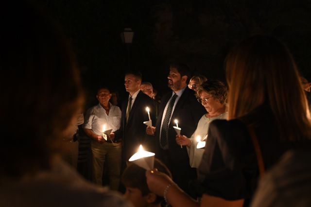 López Miras participa en la romería nocturna al Santuario de La Esperanza de Calasparra