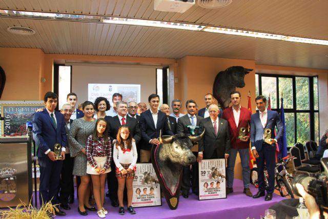Más de 200 aficionados han asistido a la entrega de premios correspondientes a la Temporada 2016 en Calasparra