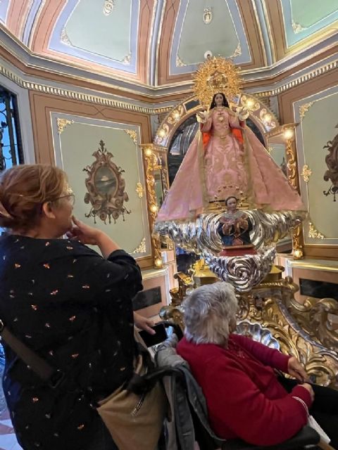 Los mayores de la Residencia de Ancianos Nuestra Señora de la Esperanza visitan el Santuario