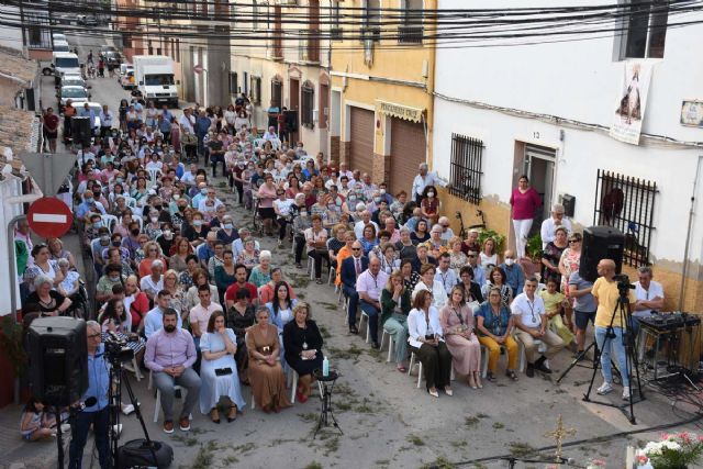 El Barrio de La Alegría en Calasparra celebra una misa en honor a la Virgen de la Esperanza