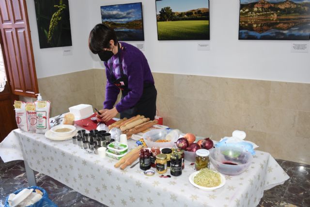 Mireia Ruiz de Masterchef 3 imparte en Calasparra el taller 'Cocinando sonrisas'
