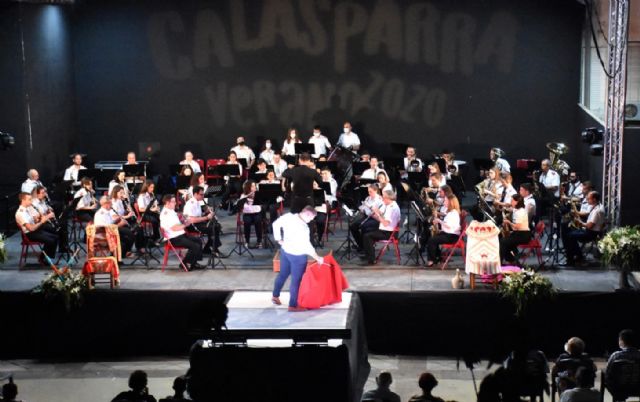 Los pasodobles y el toreo de salón se unieron en Calasparra durante un concierto muy especial